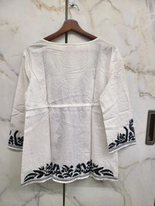 Authentic Mk Embroidered White Top
