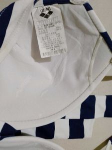2Bra New Very Good Quality.
