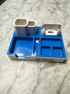 DESK ORGANIZER