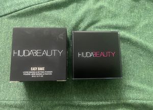 Huda Beauty "Pound Cake" Loose Setting Powder