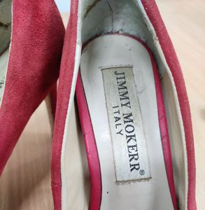 JIMMY MOKERR ITALY.. PUMPS.. 38..BUT SIZE IS BIGGER