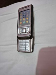 nokia E65