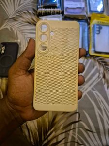 Samsung S24 Used Cover