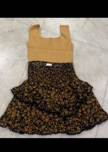 Set Of 2 (skirt And Top)