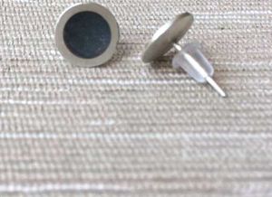 Round Stud Earrings