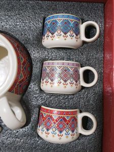 NEW Tea Set with 6 Cups and Kettle