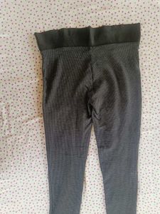 Gray Textured Leggings For Gym