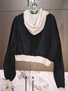 Nike Two-Tone Cropped Hoodie