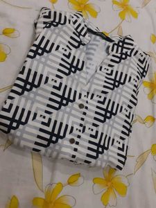 Stylish Geometric Print Top