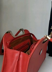Red Vintage Silhouette Handbag From Desence