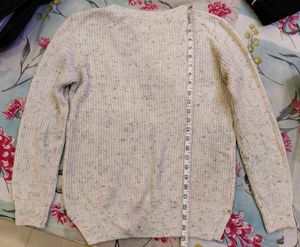 Off-white Knitted Sweater