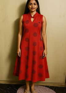 Red Sleeveless Dress