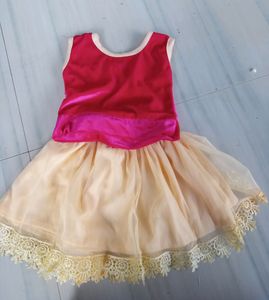Skirt And Top🩷💛