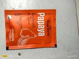 True Girls Charcoal Peel-Off Mask