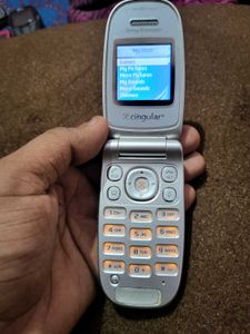 Vintage Sony Ericsson Z300a Flip Phone