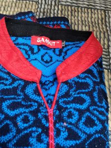 Blue Patterned Knit Top