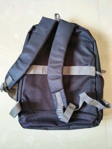 Laptop bag, stiching nikal gya,pic no.3