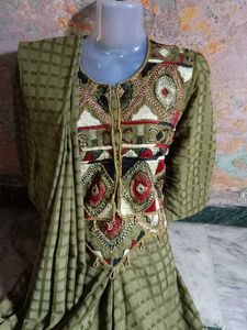 Embroidered Kurta Set