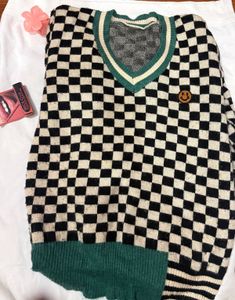 Checkered V-neck Sweater