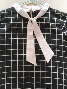 Cute Patterned Black Top