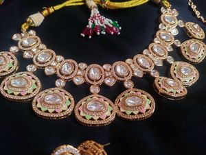 Stunning Kundan Jewelry Set