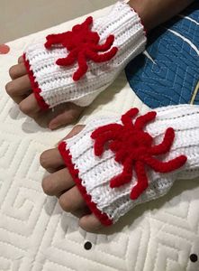 ✩₊˚🕸️🕷️Crochet Spiderman hand-warmers✩₊˚🕸️🕷️ྀི