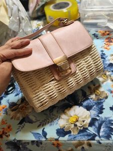 Mauritius Bamboo Offwhite Bag With Sling