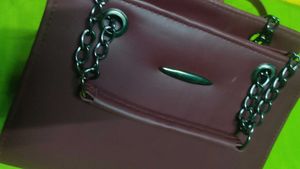 Burgundy Chain Detail Handbag😍💝😍