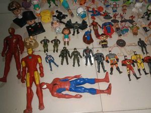 Mixed Toy Figure Lot