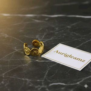 Gold Flower Pattern Ring