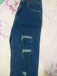 New Denim Mom Riped Jeans