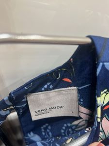 Vero Moda Floral Sleeveless Top