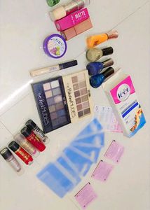 All CombMakeup Bundle - Palettes, Lipsticks & Mote