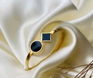 Geometric Bangle