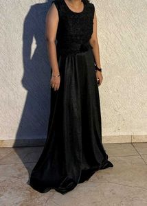 Elegant Black Maxi Dress