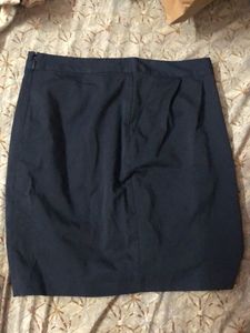 Formal Van Huesen Navy Blue Skirt (new)