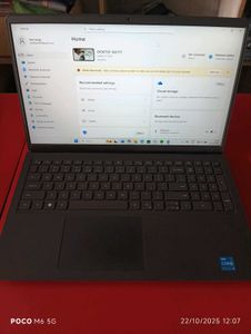 Dell Laptop 💻 8 556 storage very reliable