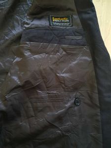 Men&#39;s Black Blazzer For Formal Look