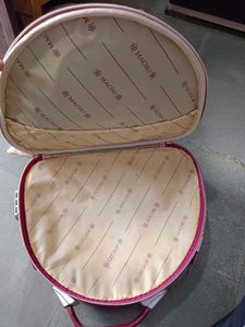 Cosmetic bag