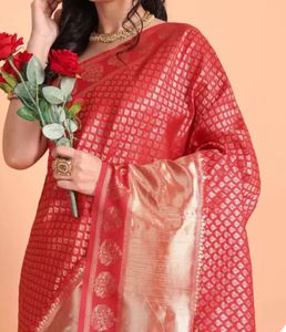 Ethnic Motifs Woven Design Zari Saree