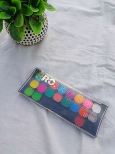 Colorful Eye Shadow Pallette