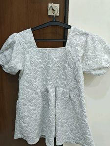 Chic White Puff Sleeve Top