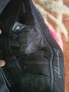 stright fit Black Pants