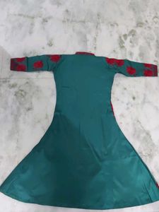 Beautiful Kurta With Skirt