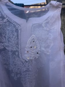 White Embroidered Kurta
