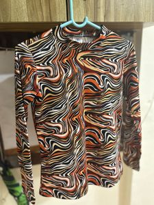 Patterned Long Sleeve Top