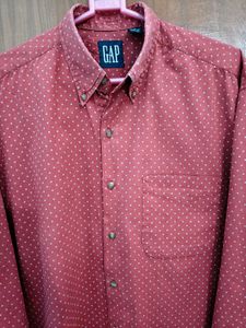 GAP Shirt