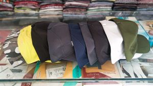 Buckle Strap, Black Cap (Adjustable)