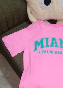 MIAMI PRINT TSHIRT.