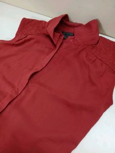 Classic Red Sleeveless Collared Shirt